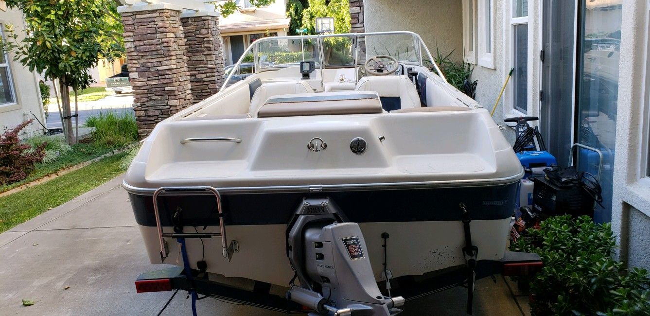 1999 Reinell 170 open bow