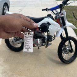 clean title 2023 kayo 140cc dirtbike 