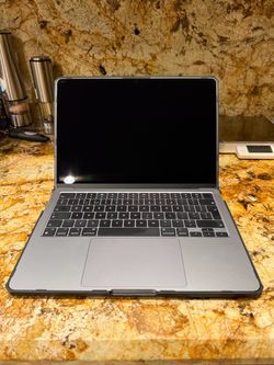 MacBook Air M2 16GB 256GB 10-Core GPU - 33 Cycles - Mint