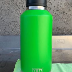 Yeti Canopy Green 64oz Rambler 