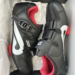 Peloton Shoes Size 42 (New In Box)