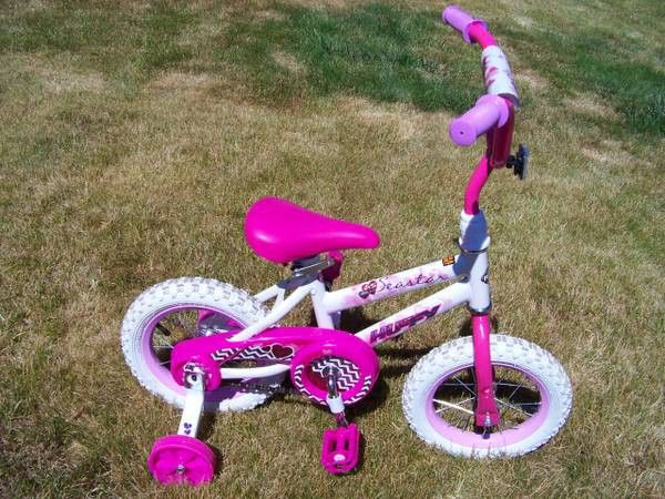 Like New 12" Girls Bike Huffy Seastar with Training Wheels