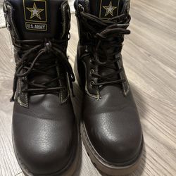 Men ARMY BROWN BOOTS SIZE 9.5
