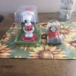 Snoopy Solar Bobble Head And Snoopy Water Globe.