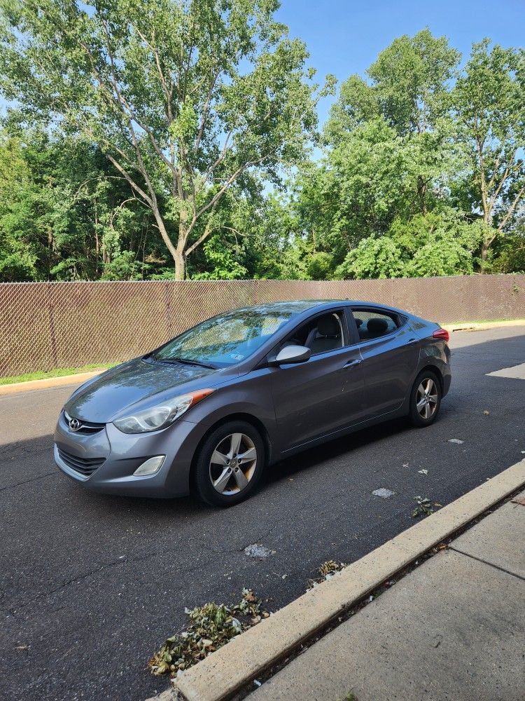 2012 Hyundai Elantra