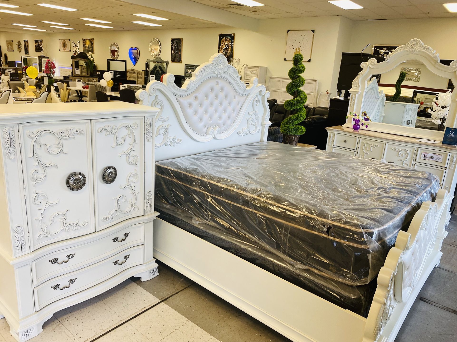 Bed, Mirrors, Chest, Dresser