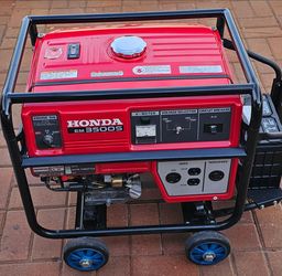 Honda EM3500S is a dependable,  portable gasoline generator delivering 3,500 watts of maximum power. It features an electric start, 120V/240V capabili
