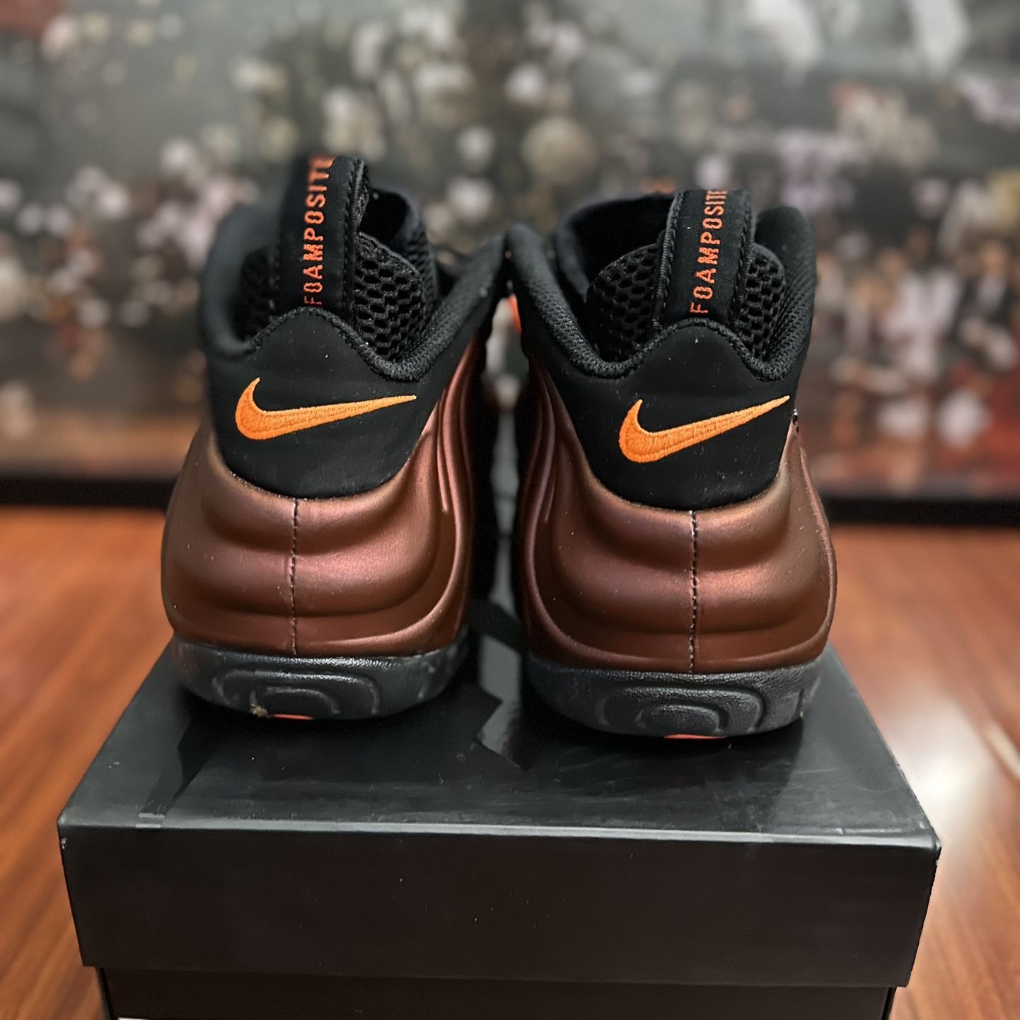 Crimson hotsell black foamposite