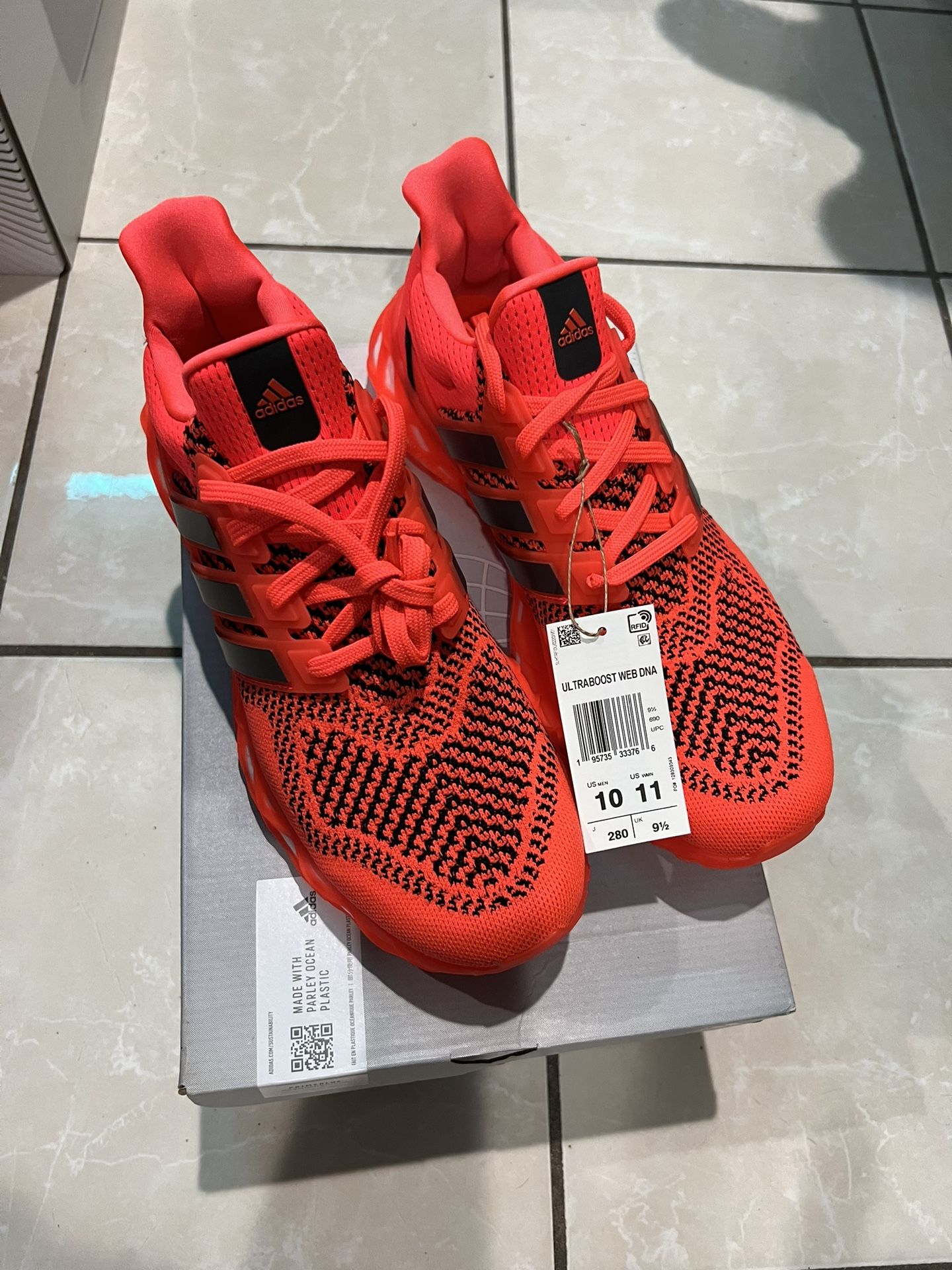 Adidas Ultraboost Web DNA