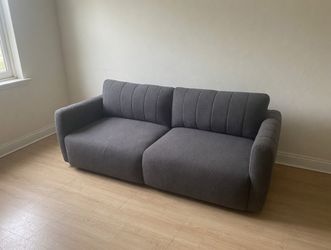 Versatile Gray 3-Seater Sofa + Chaise 🛋️