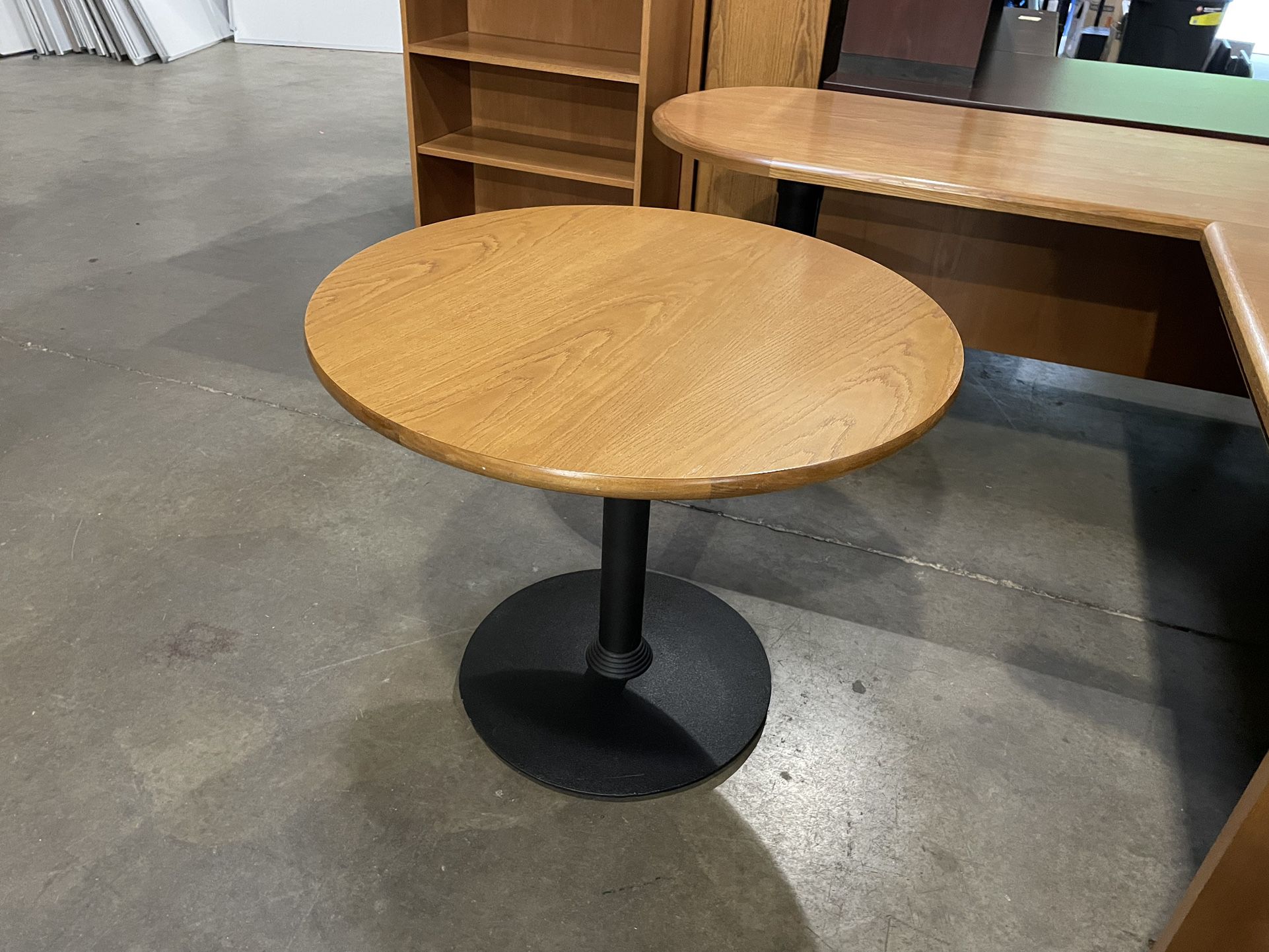 Oak Office Round Conference Table Or Dining Table! Only $25!!