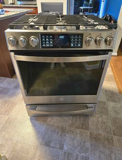 GE Profile Cooktop