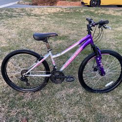 Excellent 24" Mongoose Scepter Mountain Bike!