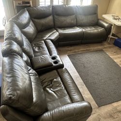6 seat XL leather sectional couch