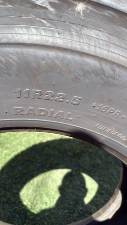 New Recap 11R22.5 truck tire