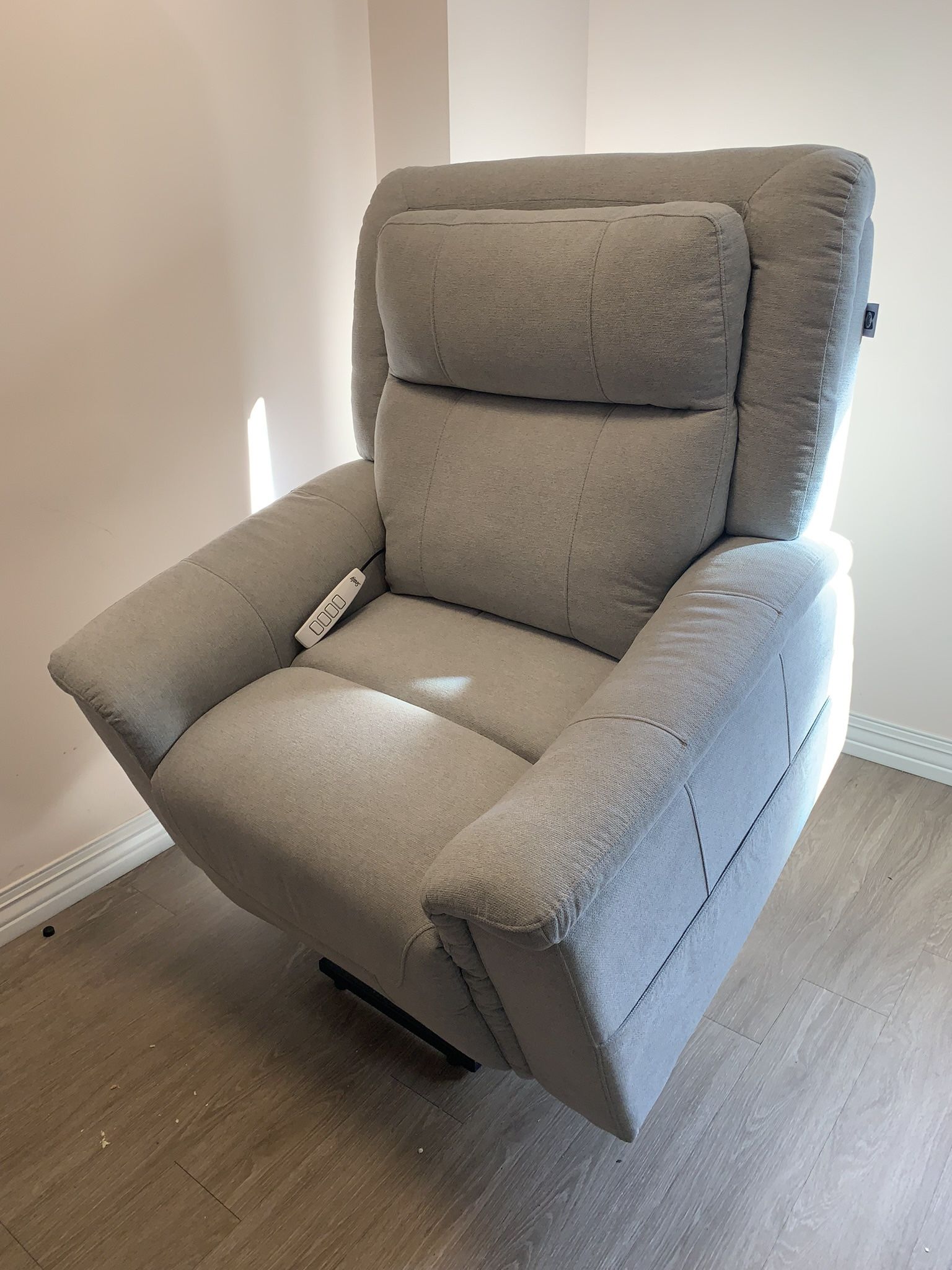 Sealy Recliner Lift Chair
