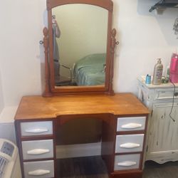 Makeup Vanity 