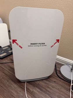 White Air Purifier with Filter Panel