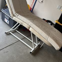 Lash Bed With Memory Foam Topper 