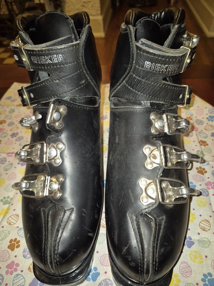 Vintage 1960s Ski Boots (I'll take best offer)