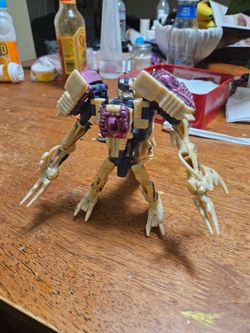 Transformers Beast Wars Transmetal 2 Dinobot
