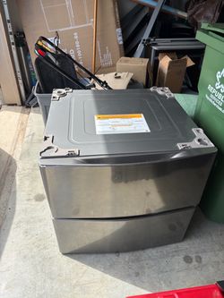 LG front load washer and dryer pedestals