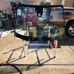 Toyota Prius Windshield