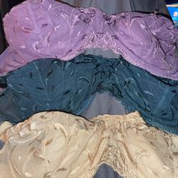 8 Victoria Secret Bras Size 34 D