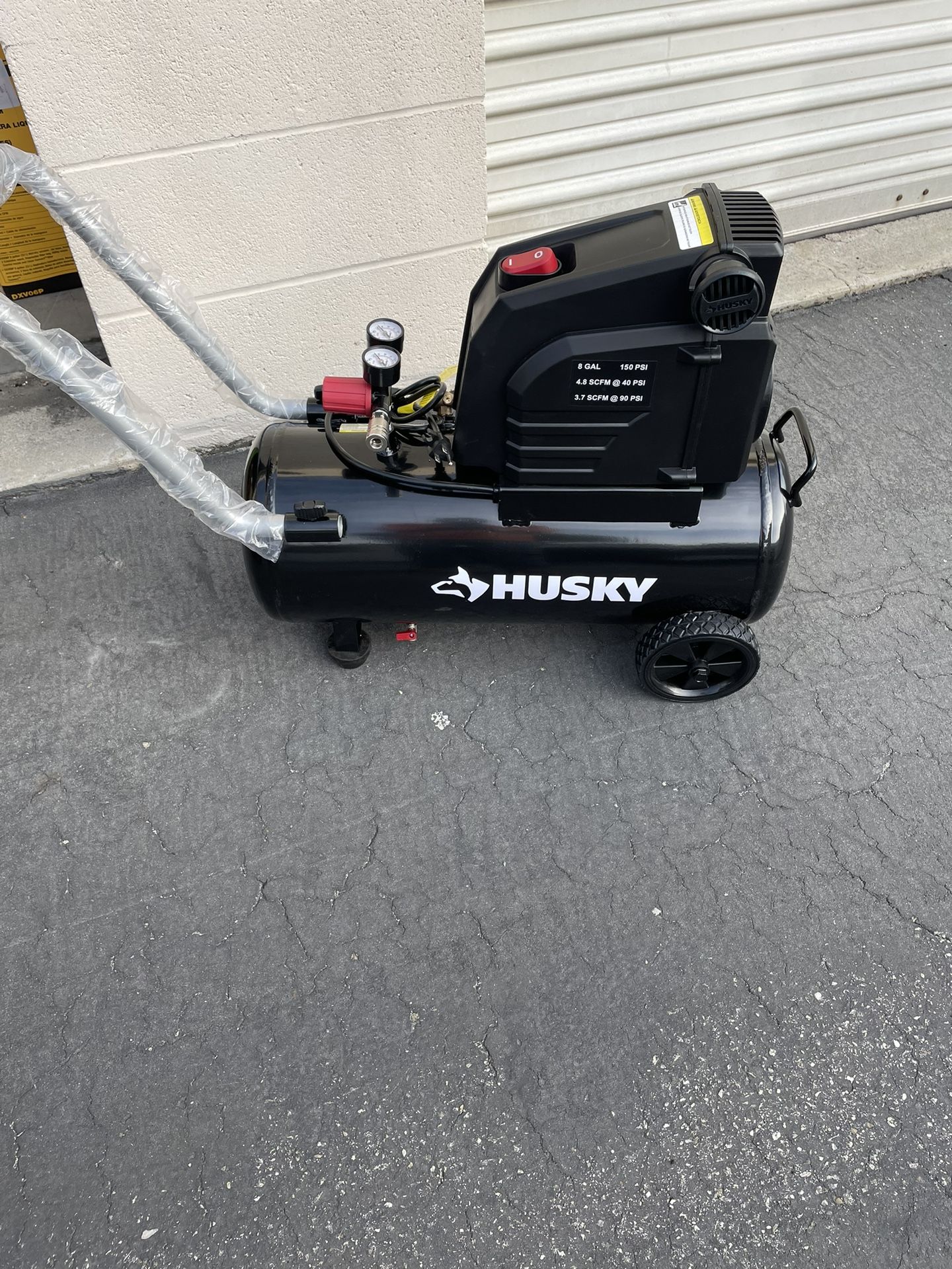 Husky, 8 Gallon, 150 Psi, Hot Dog Air Compressor