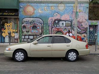 1999 Nissan Altima sd used