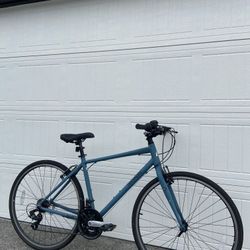 Retrospec Atlas Fitness Hybrid Bike – Medium 19” Frame Lightweight Commuter Bicycle