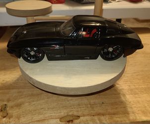Jada Big Time Muscle 1963 Chevrolet Corvette Sting Ray 1:24 Scale Diecast Car