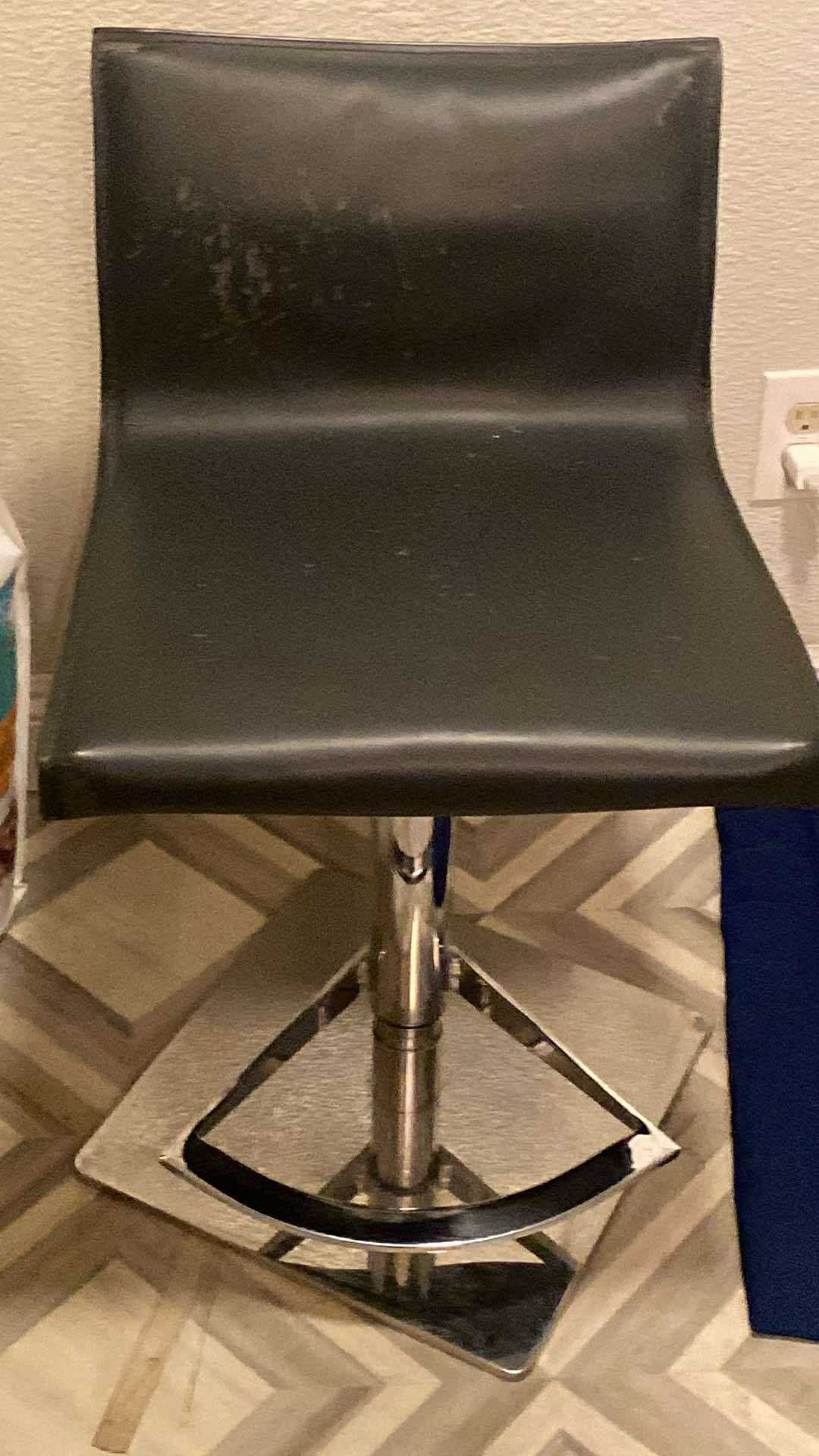 Adjustable Height Bar Stool with Back (Set of 2) Leather, Black/Chrome Finish