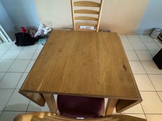 Table and 2 chairs