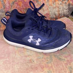 nike women’s size 9