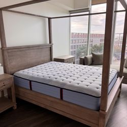 Country Side Canopy Bed 