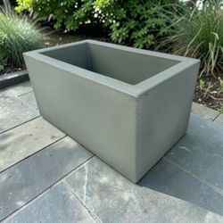 Rotoplastics Green Rectangular Heavy Duty Plastic Resin Planter Pot – Indoor/Outdoor 24x14x12in