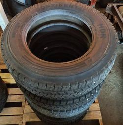 FORD F-450 SUPER DUTY TIRES  19.5