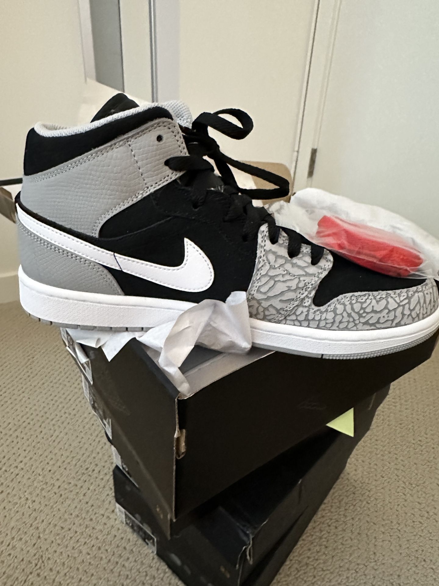 4 Pairs Of Nike Jordan’s (size 10)