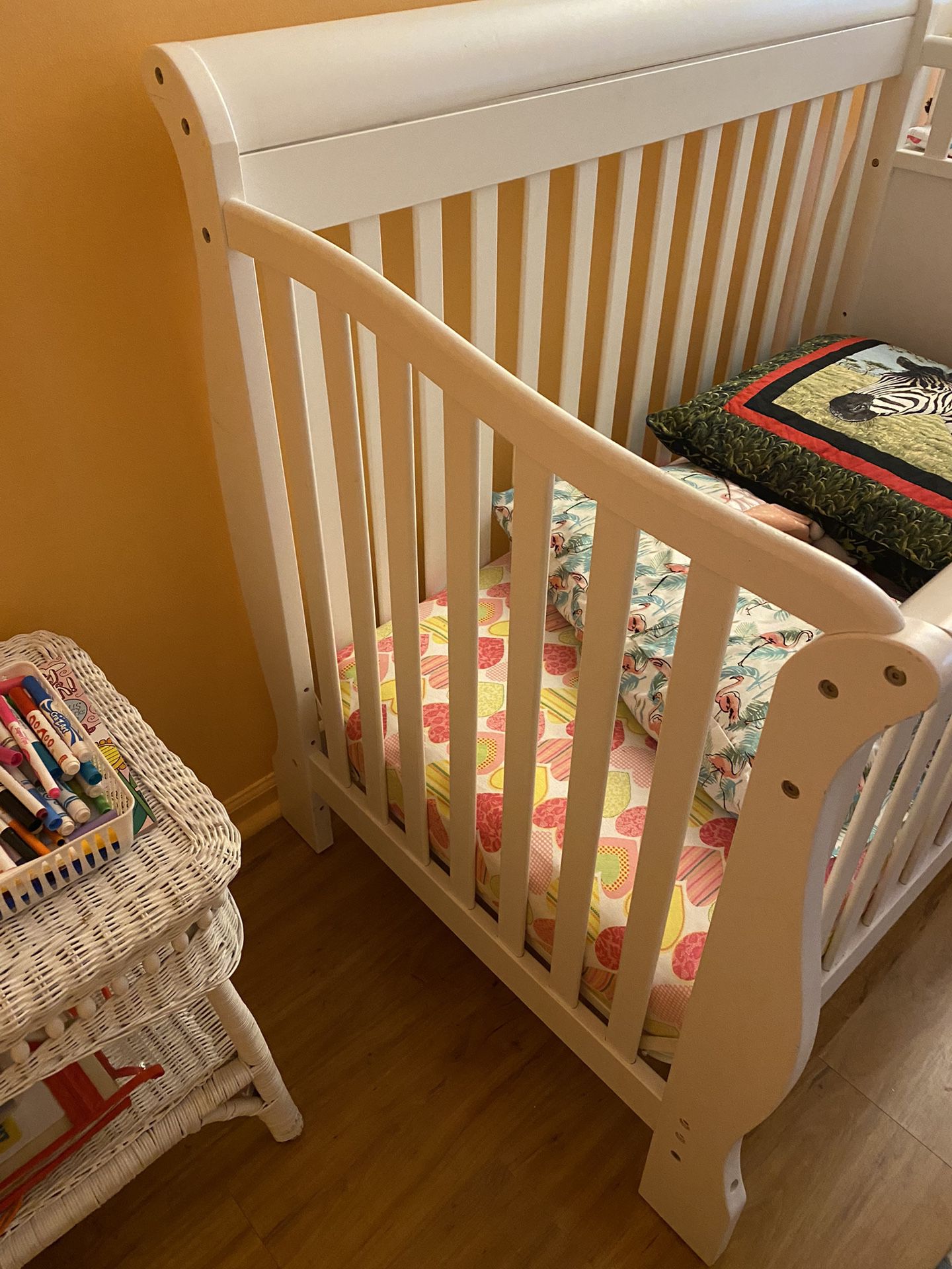 Crib With Changing Table And Mattress