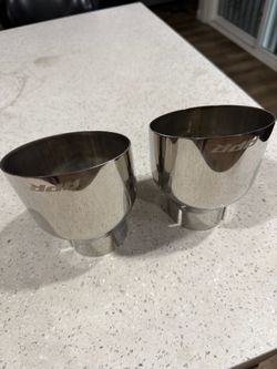APR Polished Stainless Steel Exhaust Tips – Set of 2