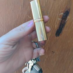 L'Oreal Berry Parzinne 137 Lipstick