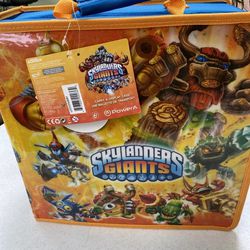 Skylanders And New Carrying Case 