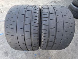 2 USED TIRES PIRELLI 285/35/19