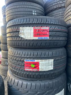 2 NEW Toyo 235/30/20 Installation Included