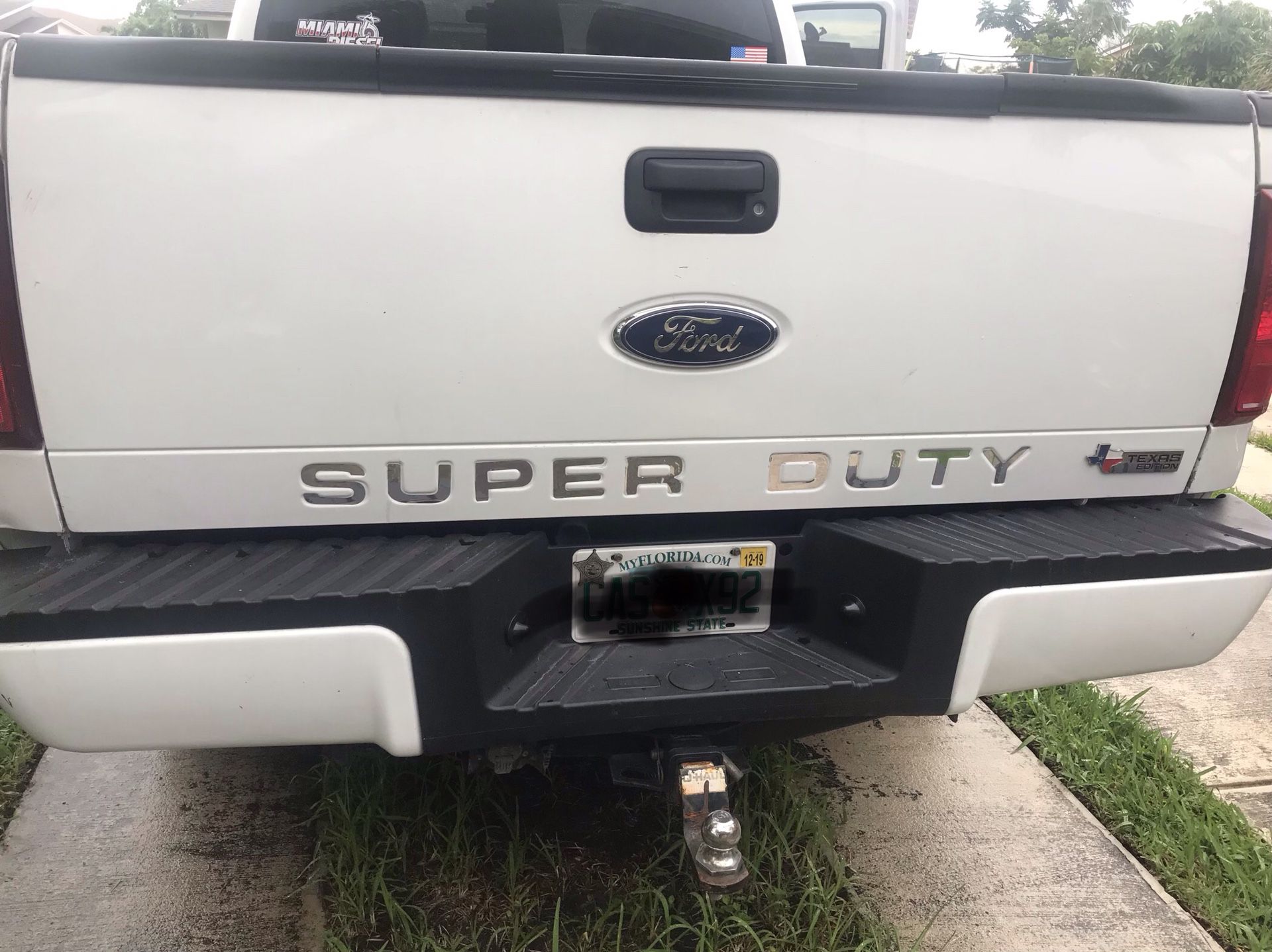 2008-2012 FORD F250 SUPER DUTY TEXAS EDITION TAILGATE OEM WHITE