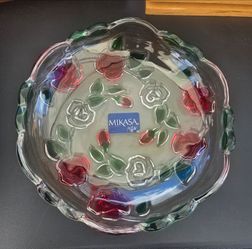 Mikasa Clear Glass Rose Plate with Roses And Green Leaves