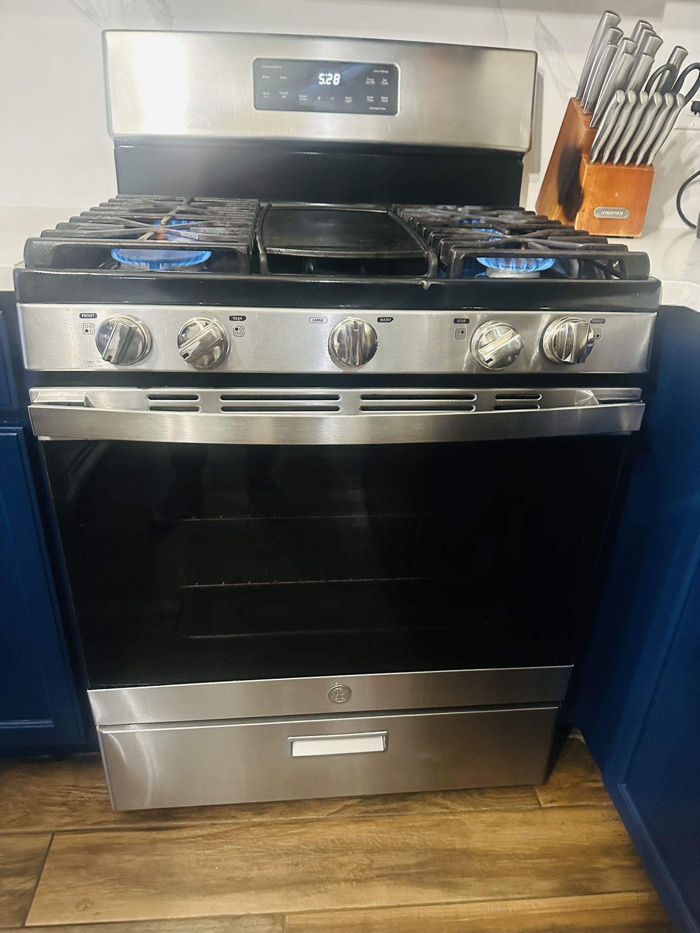 GE Gas Stove