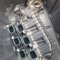 Throttle Body And Upper Intake Manifold- 2013 Chevy Impala