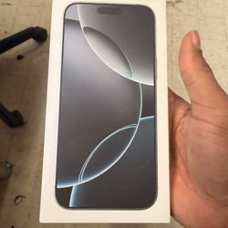 AT&T iPhone 16 Pro Max 256gb 